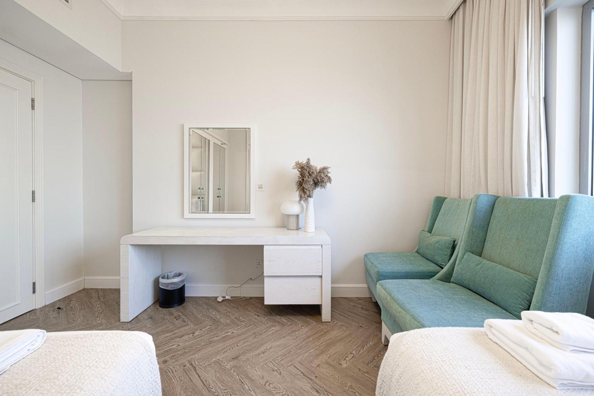 Damac Maison Mall Street 2 Bedroom Upgraded Apartment Dubai