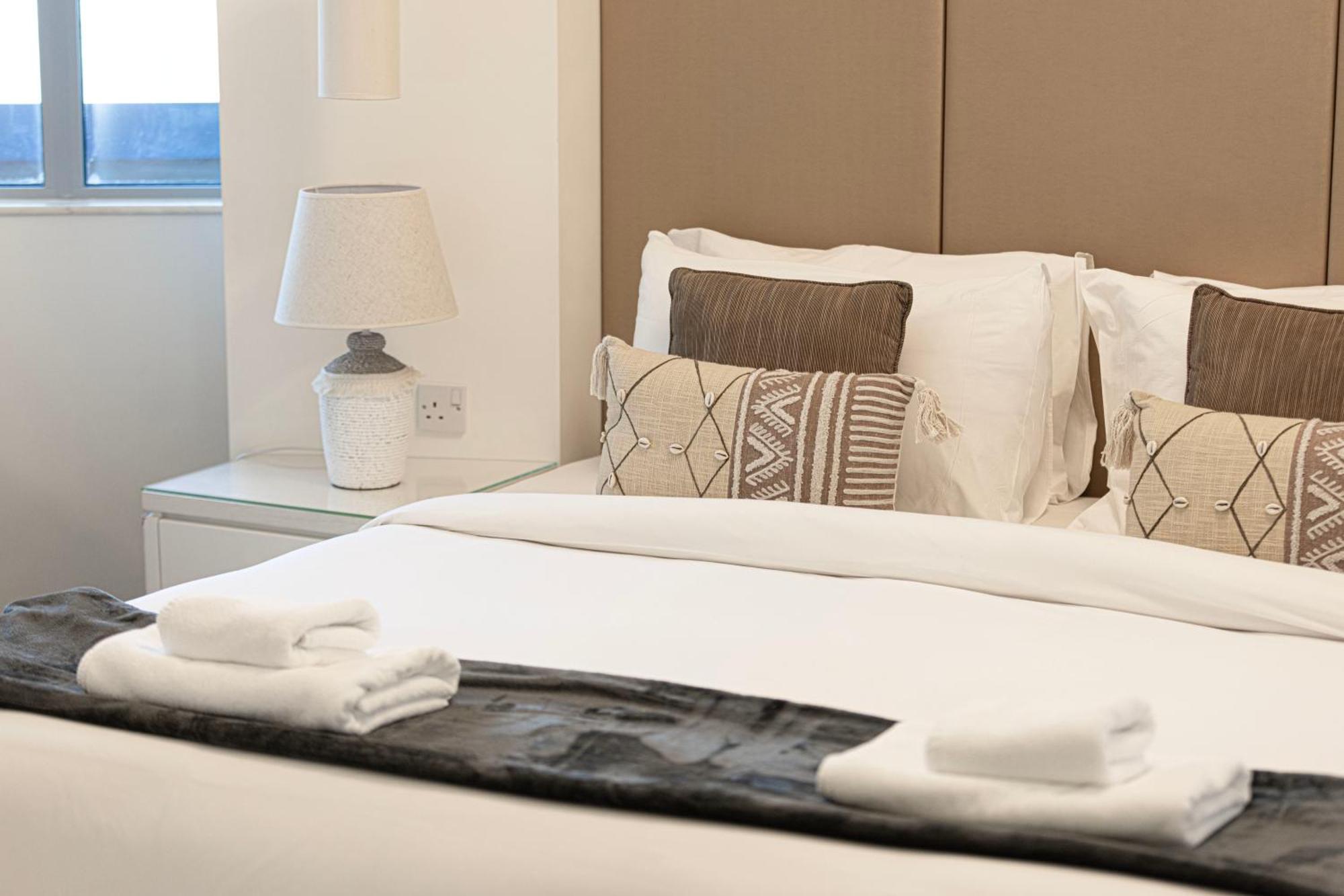 Apartment Damac Maison Mall Street 2 Bedroom Upgraded Dubai